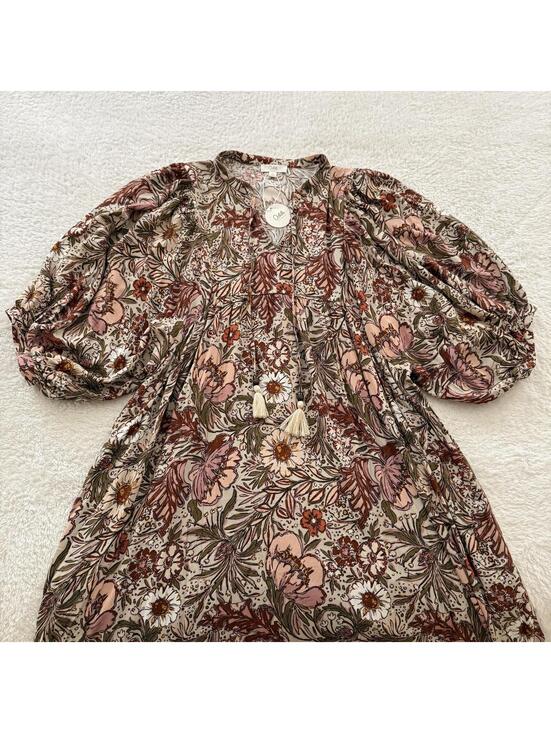 Dresses & Skirts - Large Women’s Floral Dress NWT